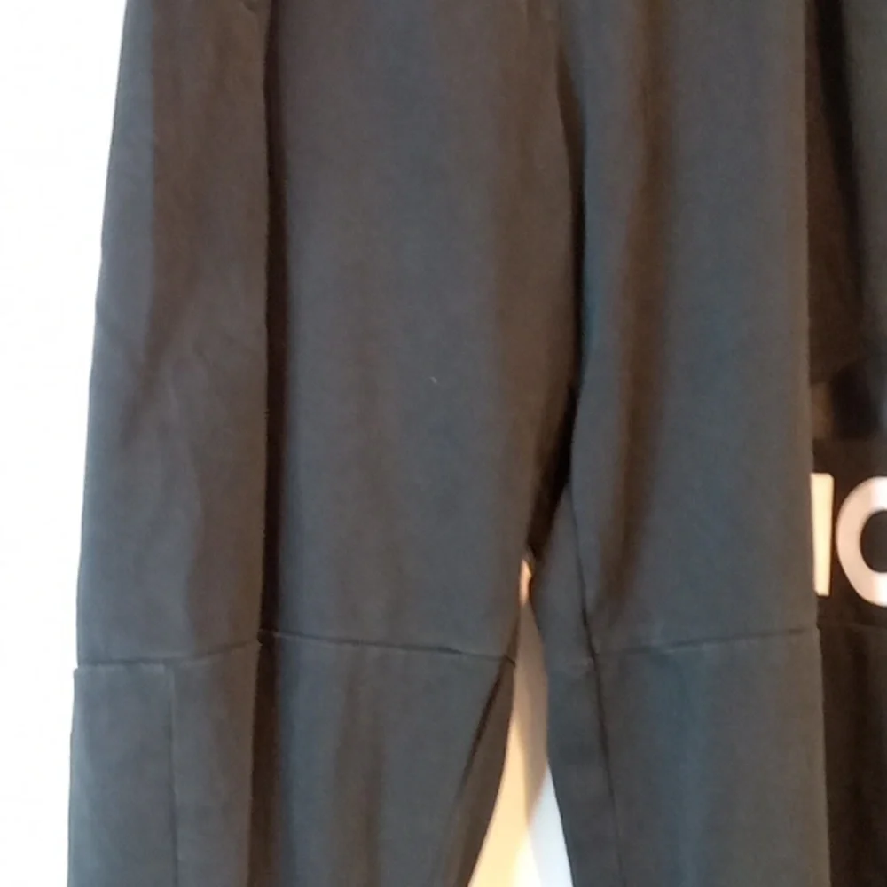 Adidas Spell Out Sweatpants Jogging Pants Black Drawstring Men's Sz L EUC NICE!
